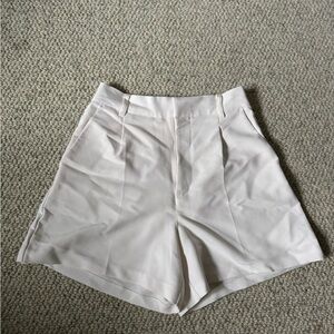 Abercrombie & Fitch Cream High Rise Structured Shorts Size Small